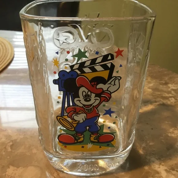 Disney World 2000 McDonald’s Glasses Epcot and MGM (2 Glasses) - Picture 14 of 16